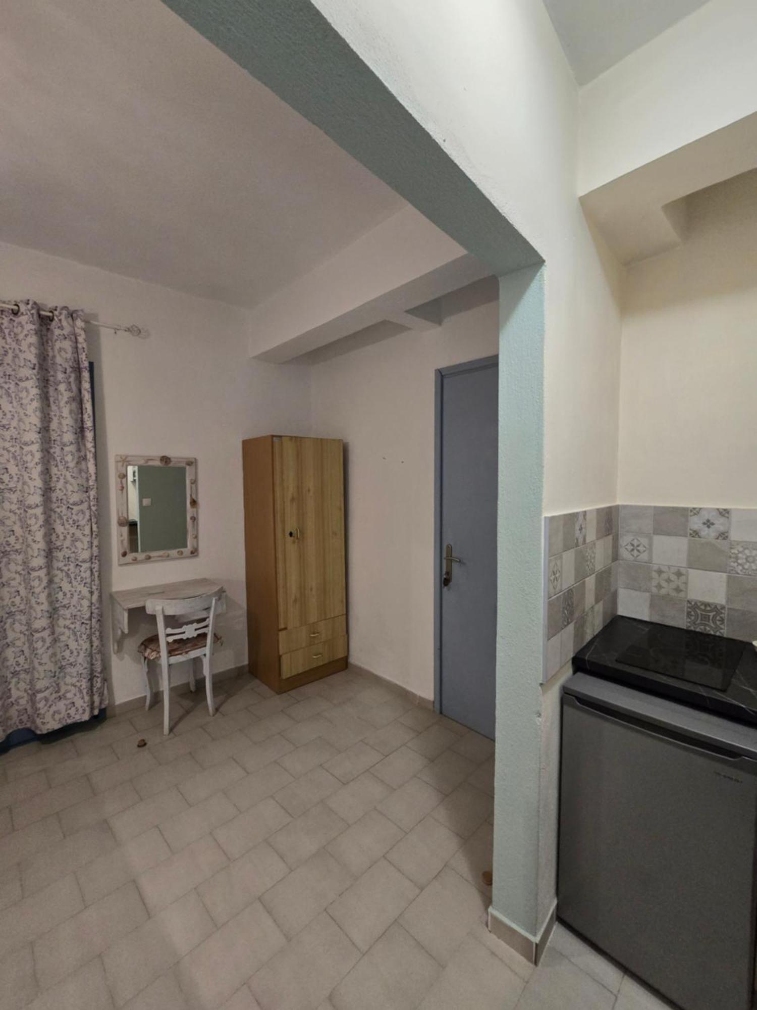 Voula'S House Hotel Skiathos Exterior photo
