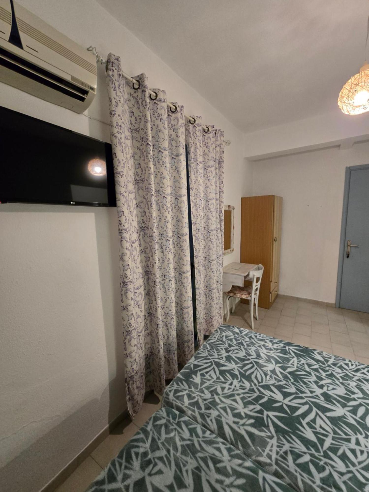 Voula'S House Hotel Skiathos Exterior photo
